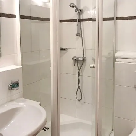 Апартаменты Hanneshof-2 *